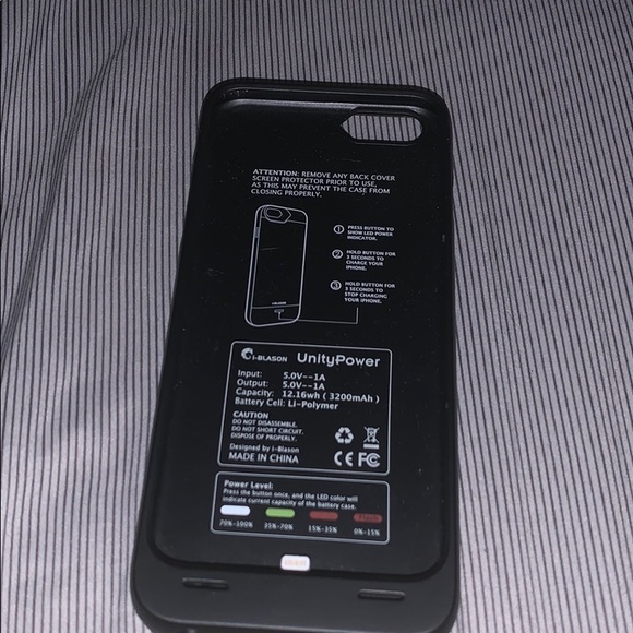 Charging case - Picture 2 of 2